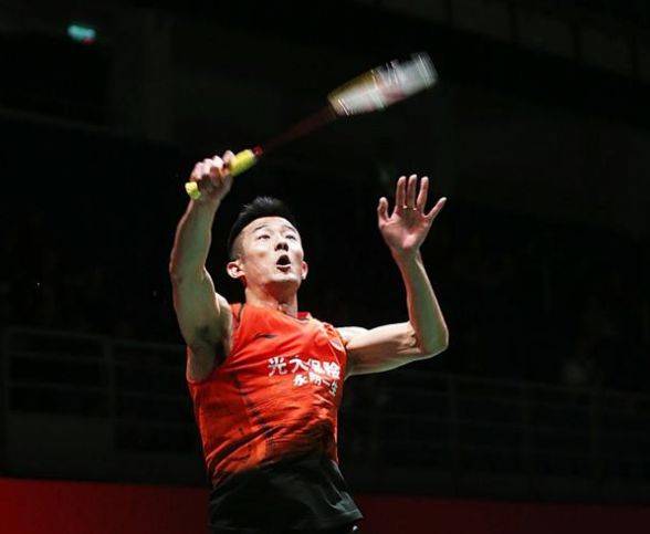 为众人关注 为众人关注